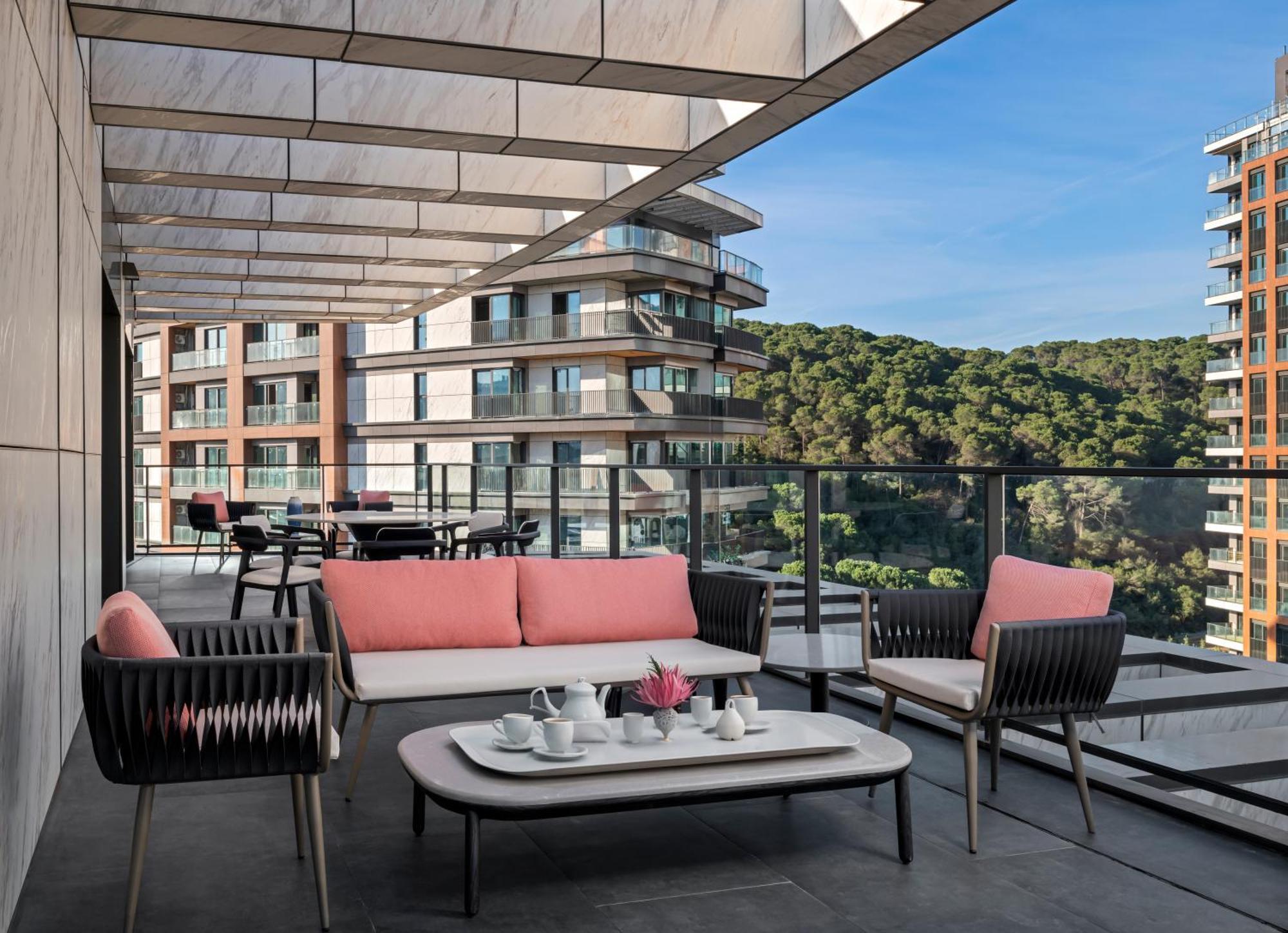 Hotel Moevenpick Living Istanbul Saklivadi Esterno foto