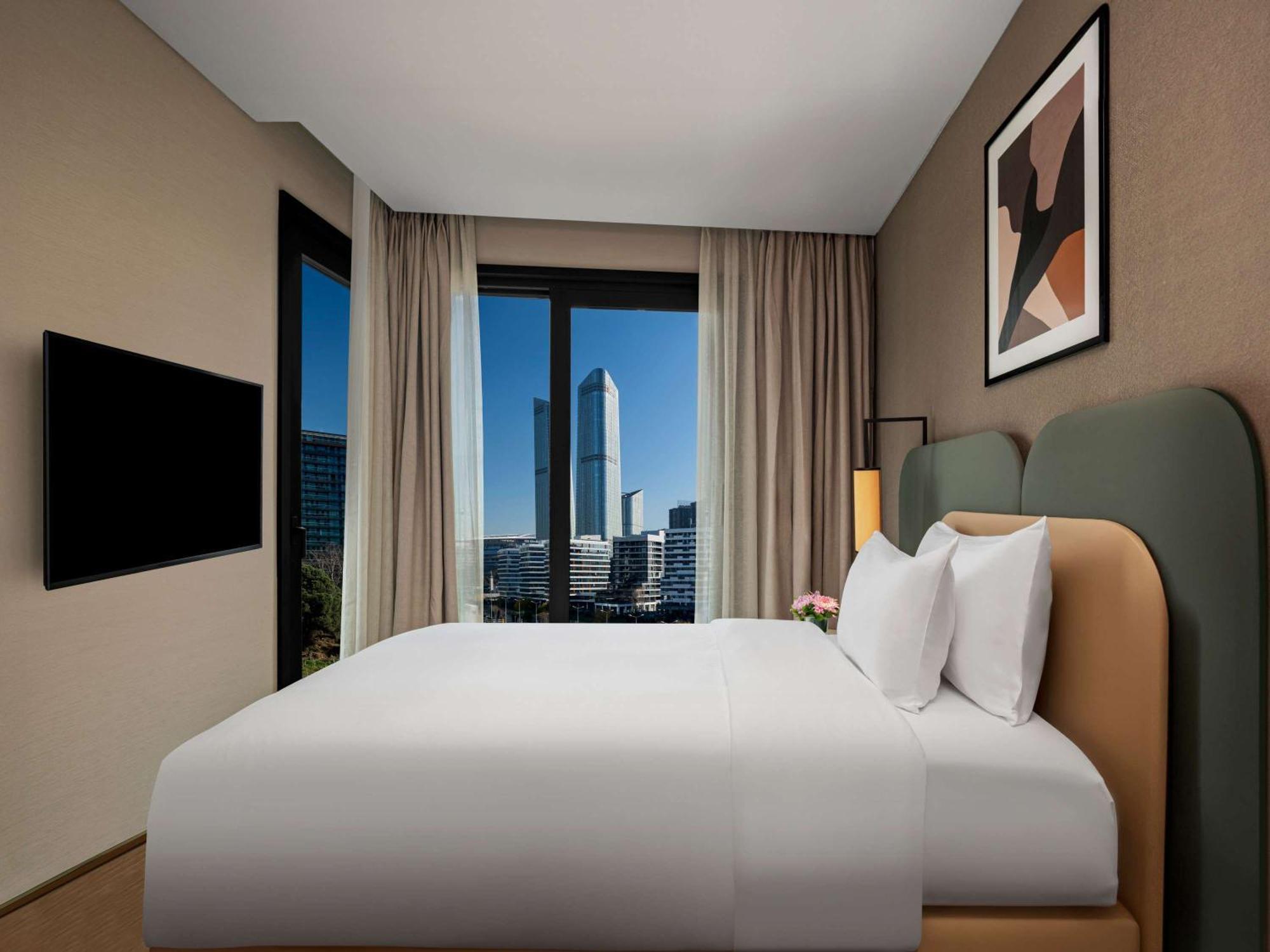 Hotel Moevenpick Living Istanbul Saklivadi Esterno foto