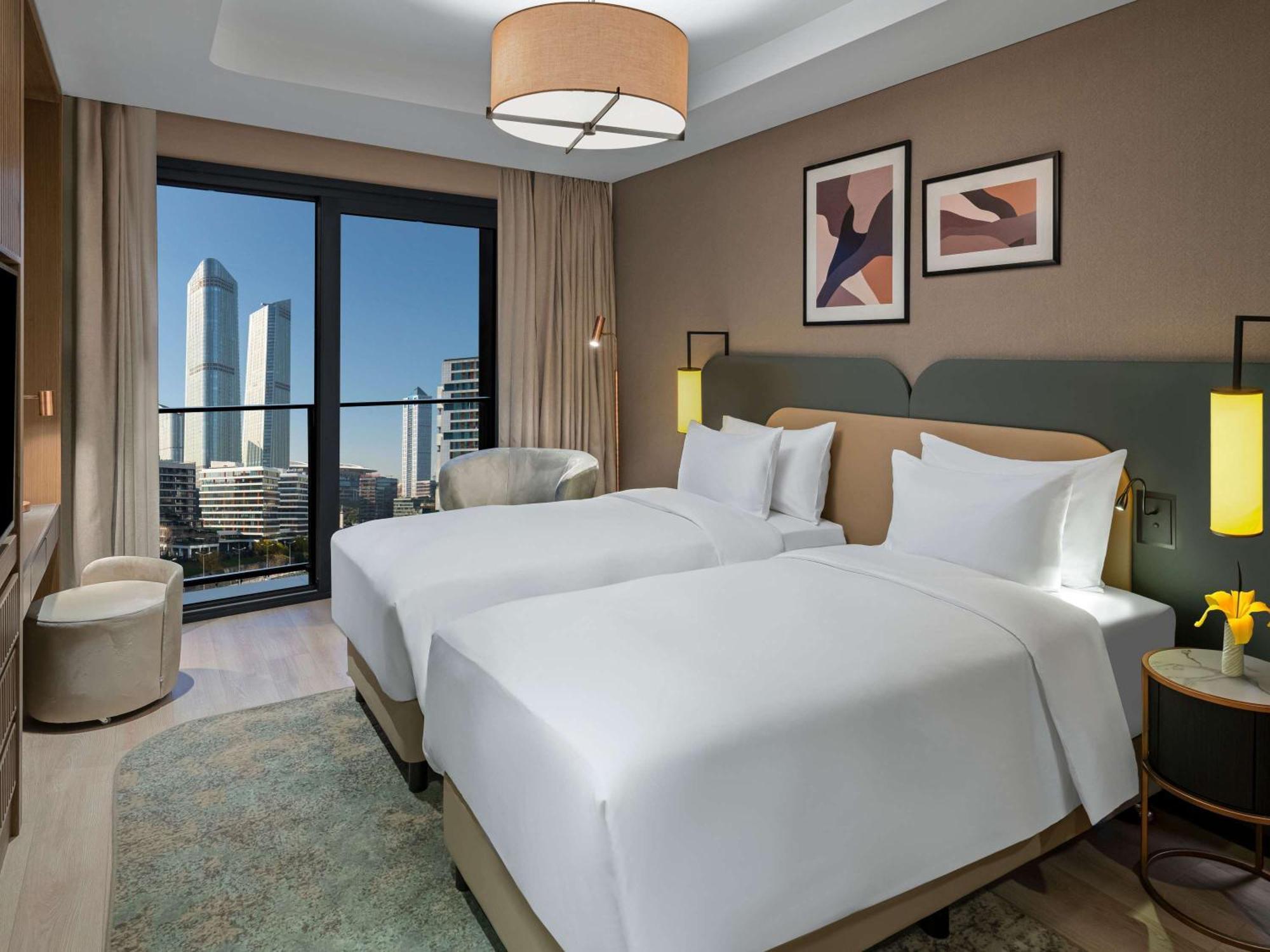 Hotel Moevenpick Living Istanbul Saklivadi Esterno foto