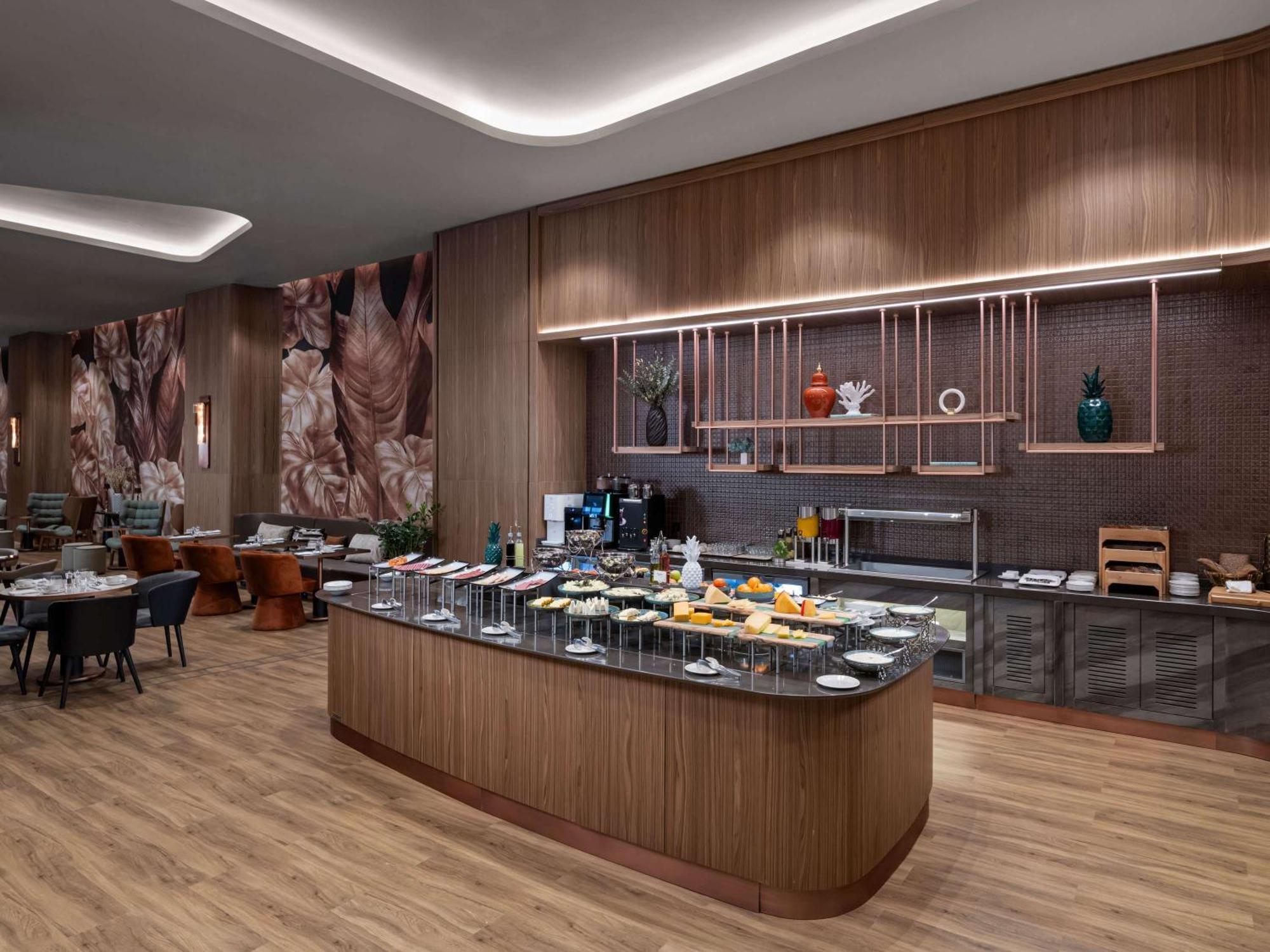 Hotel Moevenpick Living Istanbul Saklivadi Esterno foto