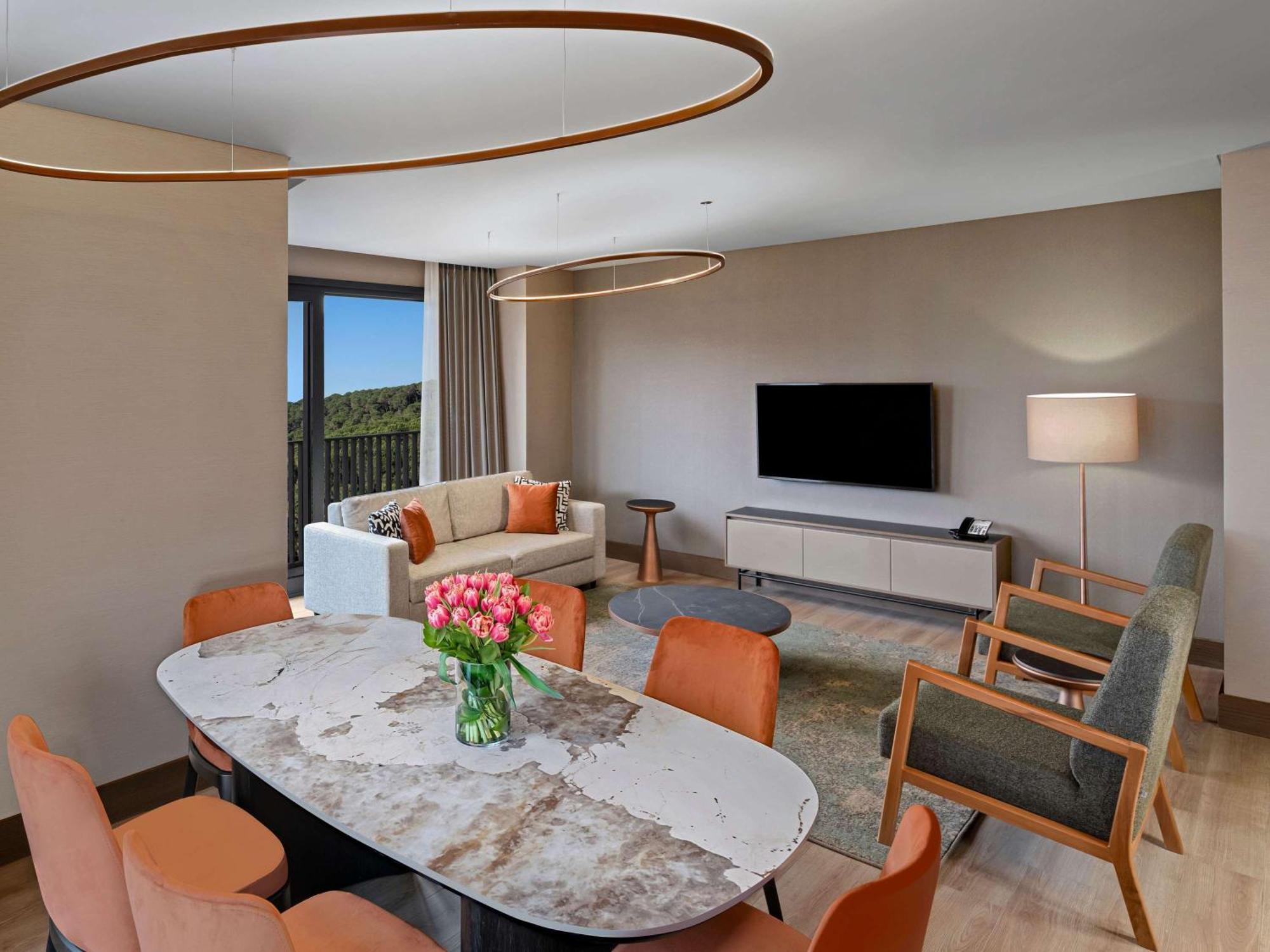 Hotel Moevenpick Living Istanbul Saklivadi Esterno foto
