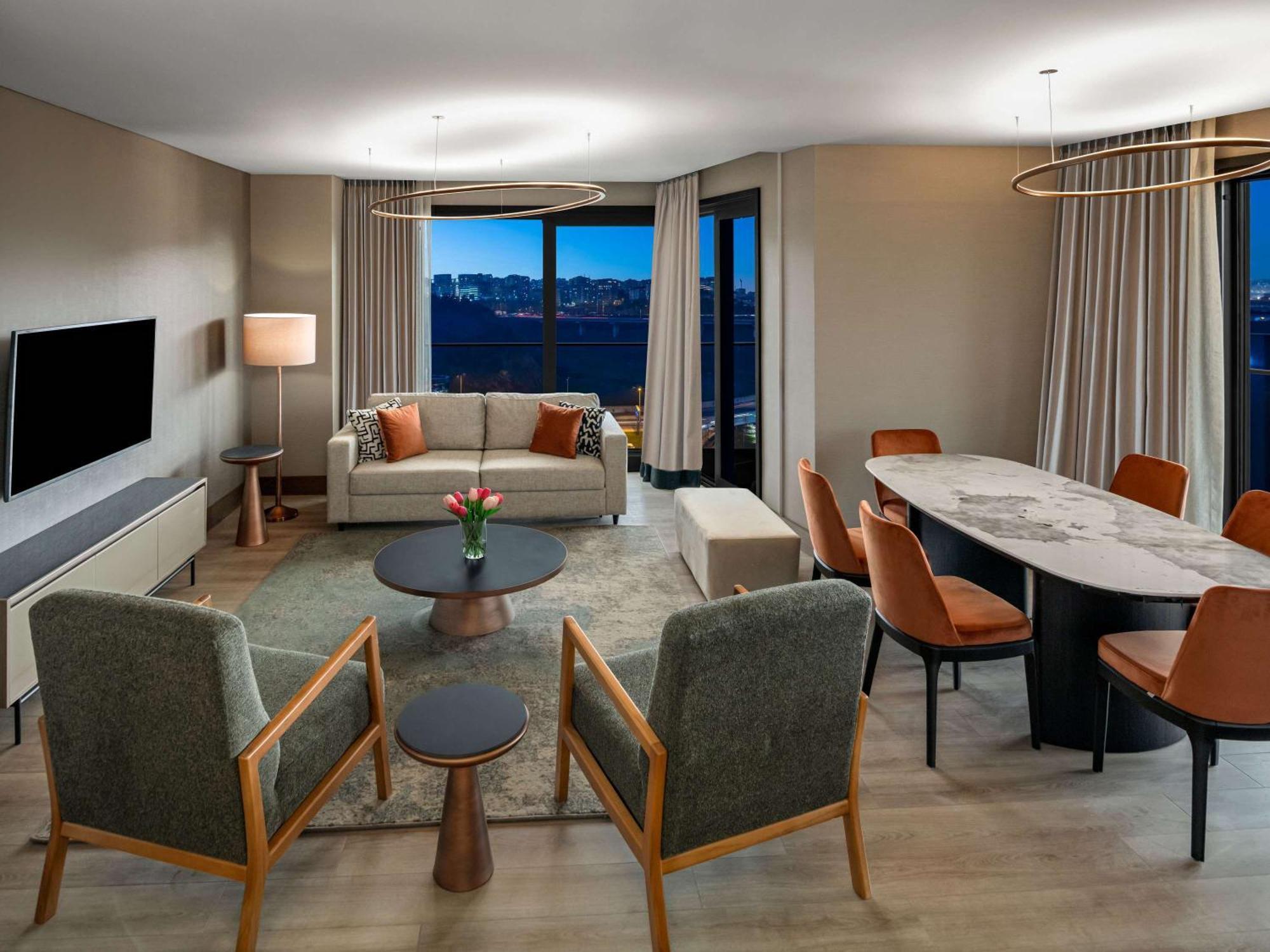 Hotel Moevenpick Living Istanbul Saklivadi Esterno foto