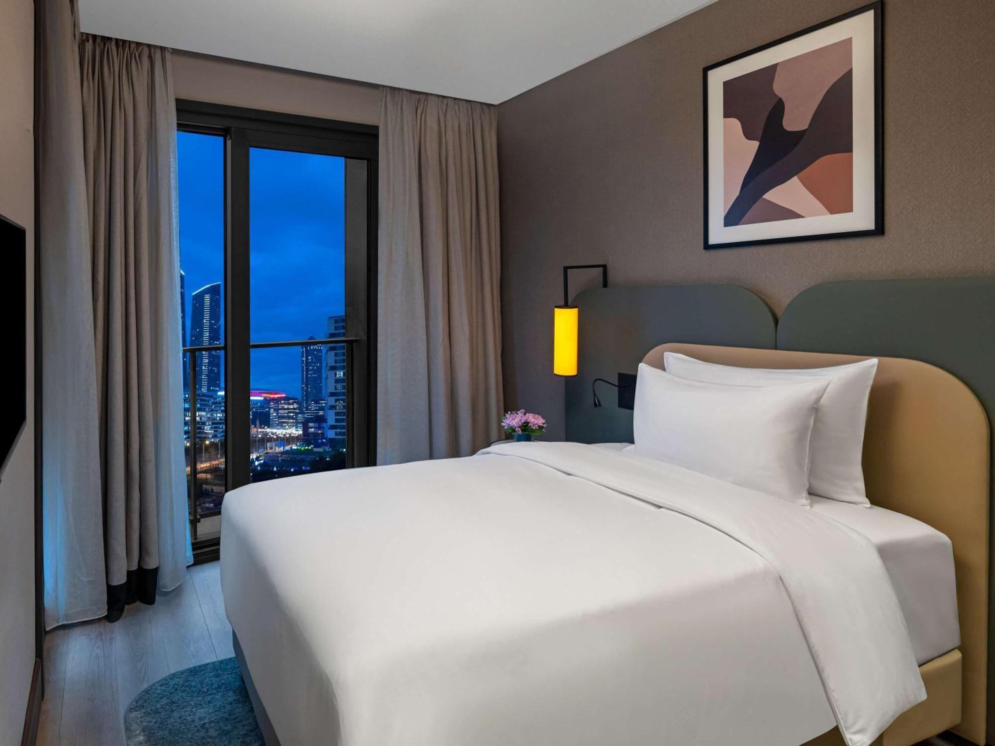 Hotel Moevenpick Living Istanbul Saklivadi Esterno foto