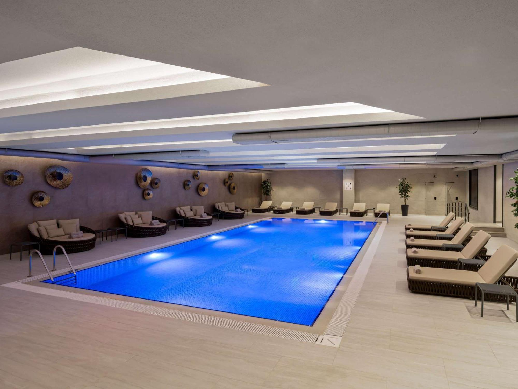 Hotel Moevenpick Living Istanbul Saklivadi Esterno foto